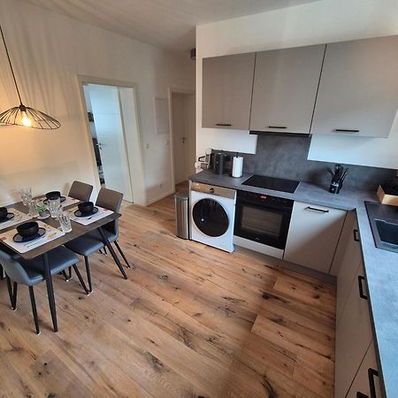 Charmante 2 Zimmer-Wohnung Mit Fahrradstellplaetzen Koblenz  Exterior foto