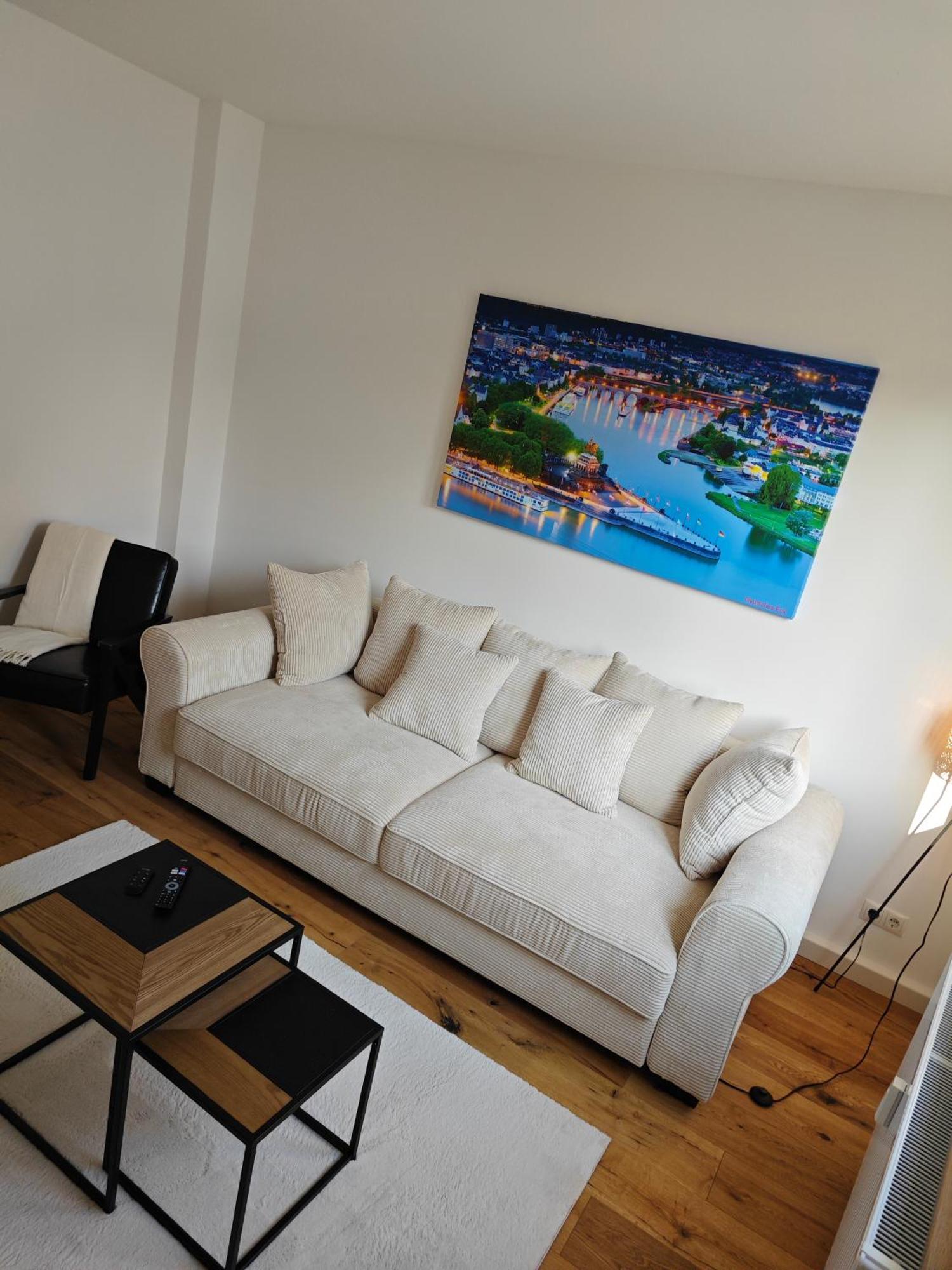 Charmante 2 Zimmer-Wohnung Mit Fahrradstellplaetzen Koblenz  Exterior foto